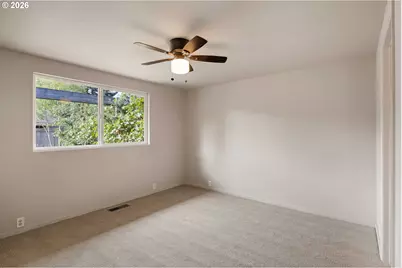 3786 Kevington Ave, Eugene, OR 97405 - Photo 15