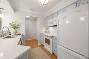 15510 NE Knott St, Portland, OR 97230 - Photo 5