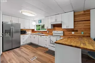 13082 SE Chittum Dr, South Beach, OR 97366 - Photo 21