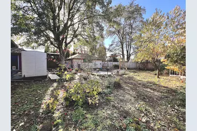 1623 NE 104th Ave, Portland, OR 97220 - Photo 25
