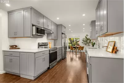 11004 SE Stanley Ave, Milwaukie, OR 97222 - Photo 9