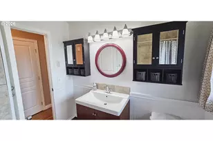 9875 NW 316th Pl, Hillsboro, OR 97124 - Photo 27
