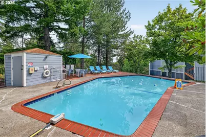 47 Eagle Crest Dr #14, Lake Oswego, OR 97035 - Photo 17
