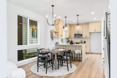 8206 SW 46th Ave, Portland, OR 97219 - Photo 5