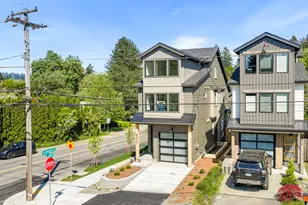 8206 SW 46th Ave, Portland, OR 97219 - Photo 1