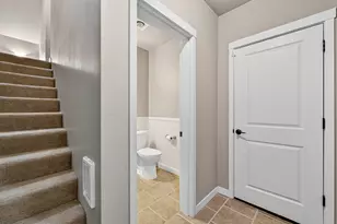 416 NE Patricia Ann Pl, Hillsboro, OR 97006 - Photo 7