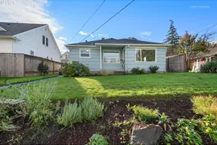 2032 18th Ave, Forest Grove, OR 97116 - Photo 3