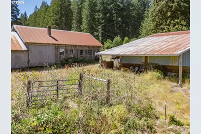 25420 NW Pumpkin Ridge Rd, North Plains, OR 97133 - Photo 31