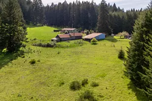 25420 NW Pumpkin Ridge Rd, North Plains, OR 97133 - Photo 33
