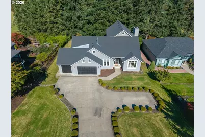 580 Holly Ave, Cottage Grove, OR 97424 - Photo 1
