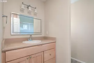 580 Holly Ave, Cottage Grove, OR 97424 - Photo 31
