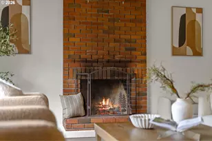 195 NW Phyllis Ct, Gresham, OR 97030 - Photo 7