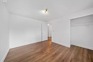 195 NW Phyllis Ct, Gresham, OR 97030 - Photo 33