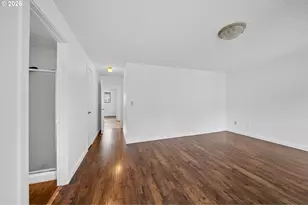 195 NW Phyllis Ct, Gresham, OR 97030 - Photo 29