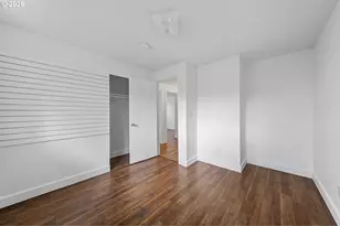 195 NW Phyllis Ct, Gresham, OR 97030 - Photo 35