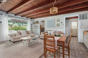 1844 NW 33rd St, Lincoln City, OR 97367 - Photo 9
