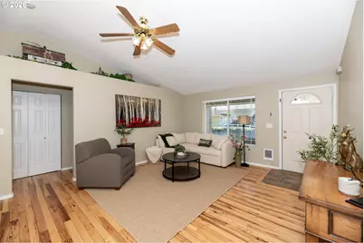 2142 NE Wolverine Loop, Prineville, OR 97754 - Photo 5