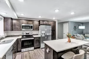 9505 SW 50th Ave, Portland, OR 97219 - Photo 13