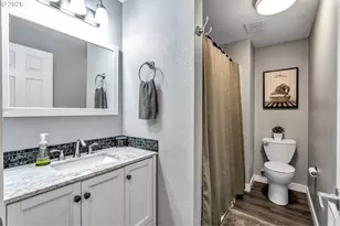 9505 SW 50th Ave, Portland, OR 97219 - Photo 15