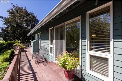 1056 Quail Ct, Hood River, OR 97031 - Photo 13