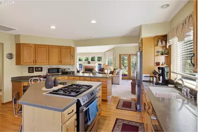 1056 Quail Ct, Hood River, OR 97031 - Photo 21