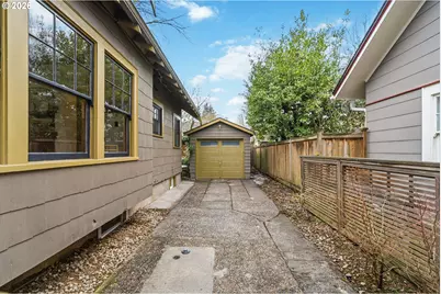 2223 NE 43rd Ave, Portland, OR 97213 - Photo 35