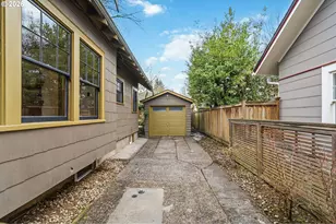 2223 NE 43rd Ave, Portland, OR 97213 - Photo 35