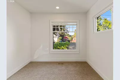 5732 SE Lexington St, Portland, OR 97206 - Photo 17