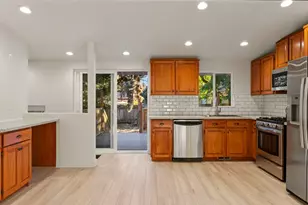 5732 SE Lexington St, Portland, OR 97206 - Photo 9