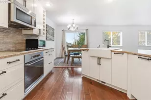 1421 SW Binford Lake Pkwy, Gresham, OR 97080 - Photo 15