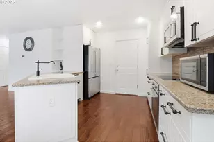 1421 SW Binford Lake Pkwy, Gresham, OR 97080 - Photo 13