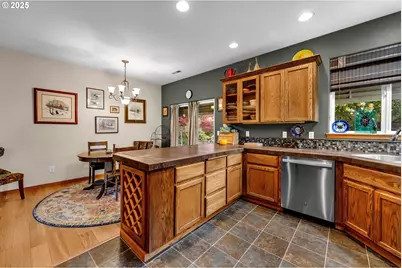 1035 E Pioneer Loop, La Center, WA 98629 - Photo 11