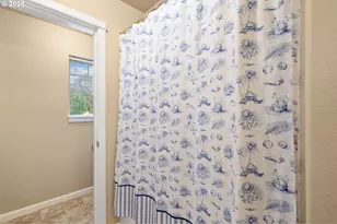 2727 28th Ave, Forest Grove, OR 97116 - Photo 25