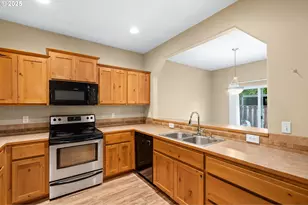 2727 28th Ave, Forest Grove, OR 97116 - Photo 13