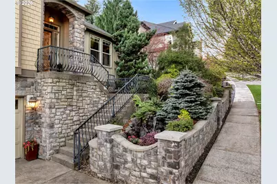 806 NW 35th Ave, Camas, WA 98607 - Photo 3