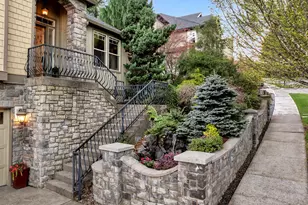 806 NW 35th Ave, Camas, WA 98607 - Photo 3