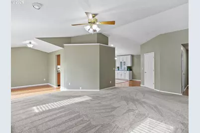 209 NE 112th St, Vancouver, WA 98685 - Photo 9