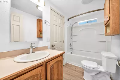 662 Lochaven Ave, Springfield, OR 97477 - Photo 29