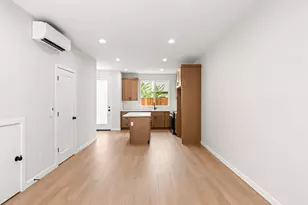 7484 SE 51st Ave, Portland, OR 97206 - Photo 3