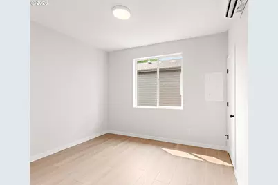 7484 SE 51st Ave, Portland, OR 97206 - Photo 9