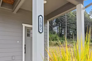 1502 SE Marine Ave, Lincoln City, OR 97367 - Photo 3