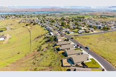 2768 High Desert Loop, Umatilla, OR 97882 - Photo 33