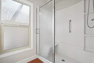 1199 N Terry St, Eugene, OR 97402 - Photo 25
