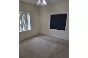 17329 SE Alder St, Portland, OR 97233 - Photo 7