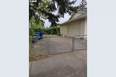 17329 SE Alder St, Portland, OR 97233 - Photo 3