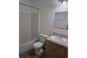 17329 SE Alder St, Portland, OR 97233 - Photo 9