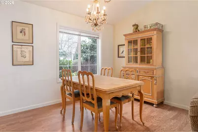 2418 Kalmia St, Eugene, OR 97404 - Photo 9