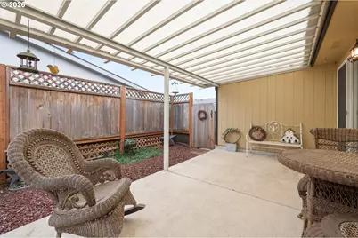 2418 Kalmia St, Eugene, OR 97404 - Photo 35