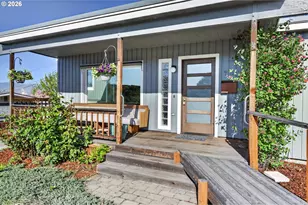 1712 Nevada St, The Dalles, OR 97058 - Photo 3