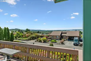 705 Prefontaine Dr, Coos Bay, OR 97420 - Photo 27